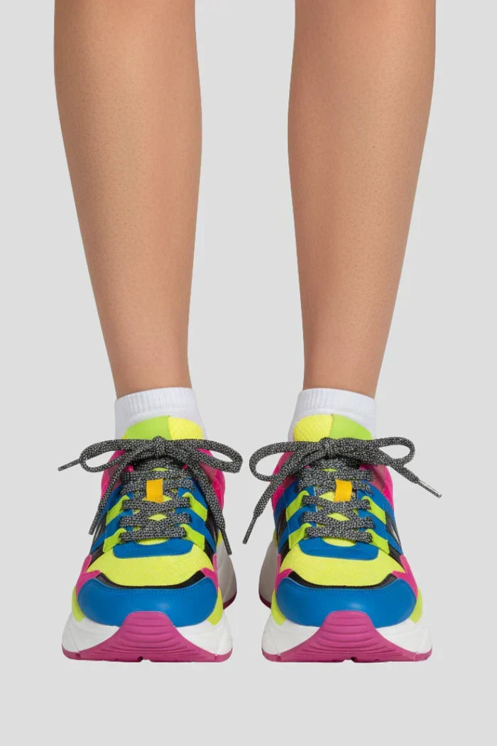W | L2 | Shoes | Trainers